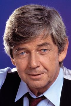 Ralph Waite interpreta Jim Mackay