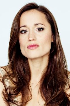 Bénédicte Décary interpreta Jeune femme 3