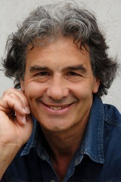 Carlo Mucari interpreta poliziotto all'Ospedale