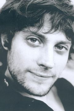 Simone Pagani interpreta Martino
