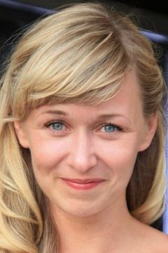 Marie Blokhus interpreta Gudrun Grønvoll