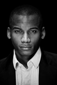 Eric Underwood interpreta Admetus