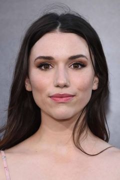 Grace Caroline Currey interpreta Mary Bromfield / Super Hero Mary