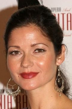 Jill Hennessy interpreta Claire Kincaid