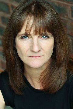 Caroline O'Neill interpreta Winifred