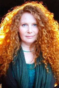 Kimberly Collison interpreta Charity Event Mom (uncredited)