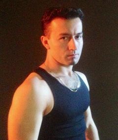 Klement Tinaj interpreta Race Wars Racer (uncredited)