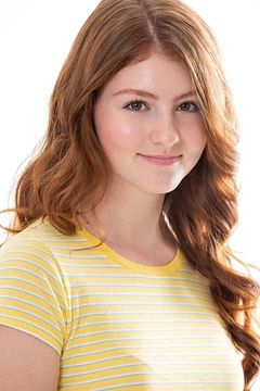 Ella Rouhier interpreta Additional Voices (voice)