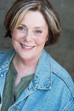 Suzanne Voss interpreta Elizabeth Jacobs