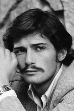 Marc Porel interpreta Luca Fattori