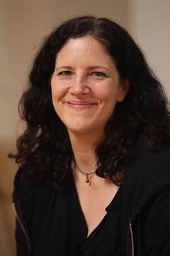 Laura Poitras interpreta Self