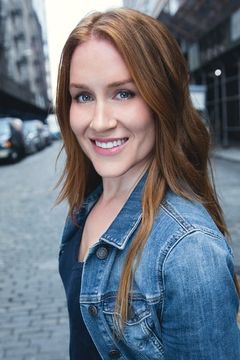 Paige Howard interpreta Sue O'Malley