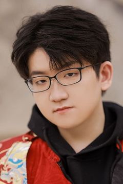 Zhengyang Ma interpreta (voice)