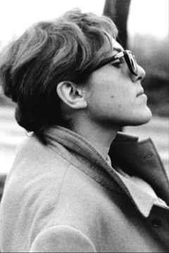 Patrizia Vicinelli interpreta Pittrice (uncredited)