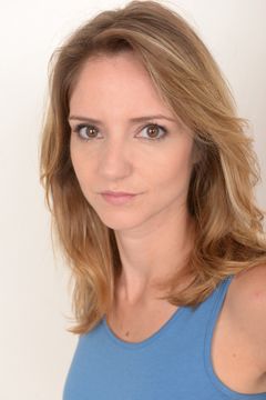 Danielle Phelan interpreta Junky Girlfriend