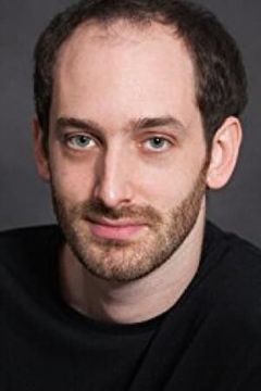 Tudor Aaron Istodor interpreta Andrej