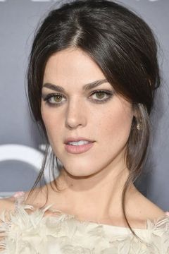 Callie Hernandez interpreta Anna