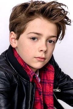 Tiernan Jones interpreta Young Nathan Drake