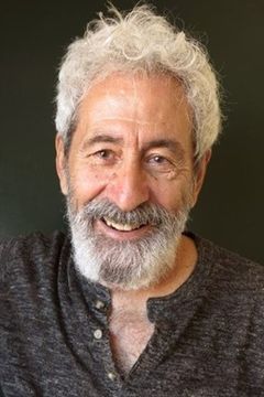 Juan Carlos Sánchez interpreta (uncredited)