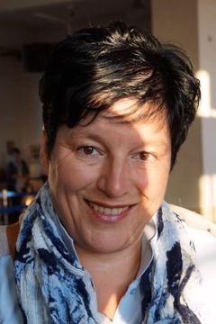 Barbara Hintz interpreta Thilde