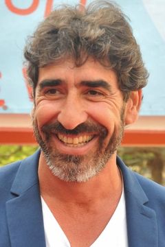 Joël Cantona interpreta Centurion of the gaul forest