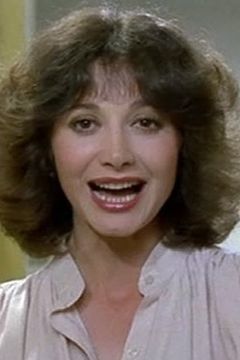 Eliane Borras interpreta Airport employee