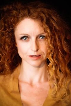 Maree Duffy interpreta Rachel