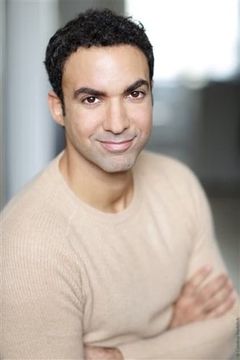Joakim Latzko interpreta Albert