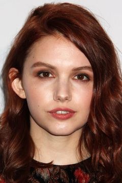 Hannah Murray interpreta Gilly