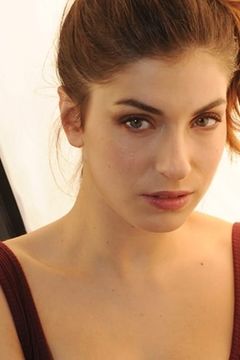 Maria Chiara Giannetta interpreta Anna Olivieri