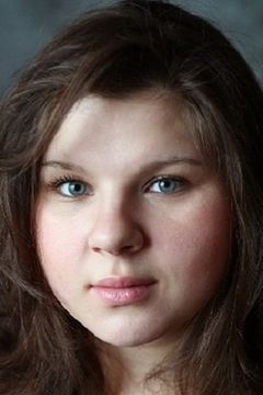 Yuliya Serina interpreta mother with many children