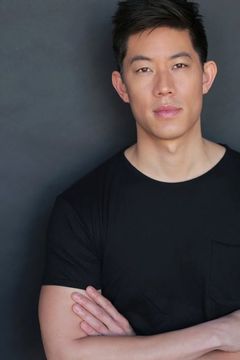 Roy Huang interpreta Sharpshooter