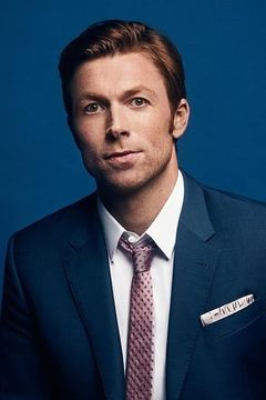 Sam Daly interpreta Prisoner 2
