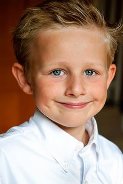 Callum Seagram Airlie interpreta Little Boy
