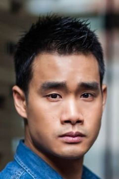 Donald Heng interpreta Kendall