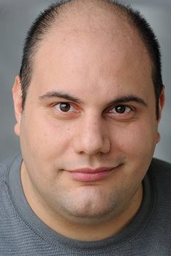 David Fierro interpreta Wards Island Patient (uncredited)