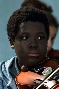 Renély Alfred interpreta Arnold