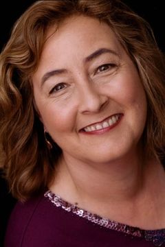 Lori Dungey interpreta Mrs. Bracegirdle (Extended Edition)