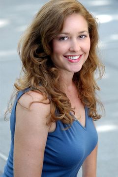 Julia Carothers Hughes interpreta Sofia's Friend