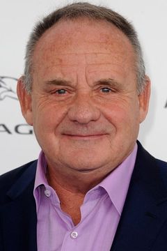 Paul Guilfoyle interpreta Jim Brass
