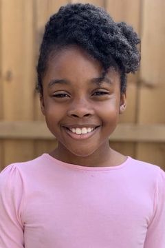 Annelle Olaleye interpreta Olivia