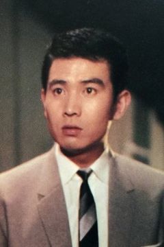 Kenji Sahara interpreta Cpl. Fujimoto