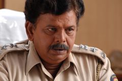 Vinay Apte interpreta Hindu Youth in Calcutta Street