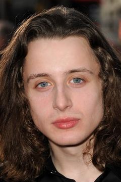 Rory Culkin interpreta Eli Gromberg