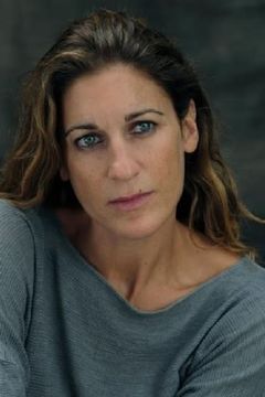 Chiara Tomarelli interpreta Alba