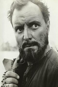 Michael Goodliffe interpreta Captain Stein