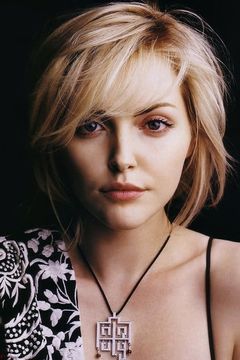 Sophie Dahl interpreta Eva Haraldsted