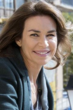 Valérie Kaprisky interpreta Françoise Blayes