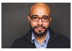 Anthony Simone interpreta Day Player (uncredited)