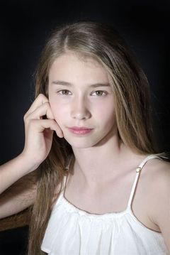 Albane Mazel interpreta Eva